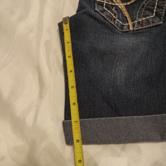 Women’s RUE 21 Cuffed Denim Jean Bermuda Shorts Size 30 Waist Inseam 8 - Picture 7 of 7